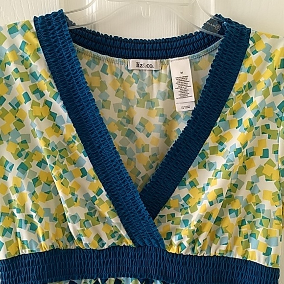 Multi Color Geometric Top Size Medium - Picture 2 of 6